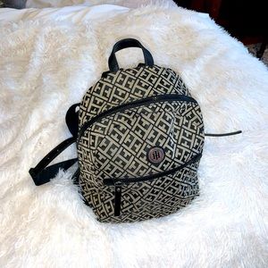 TOMMY HILFIGER logo small backpack